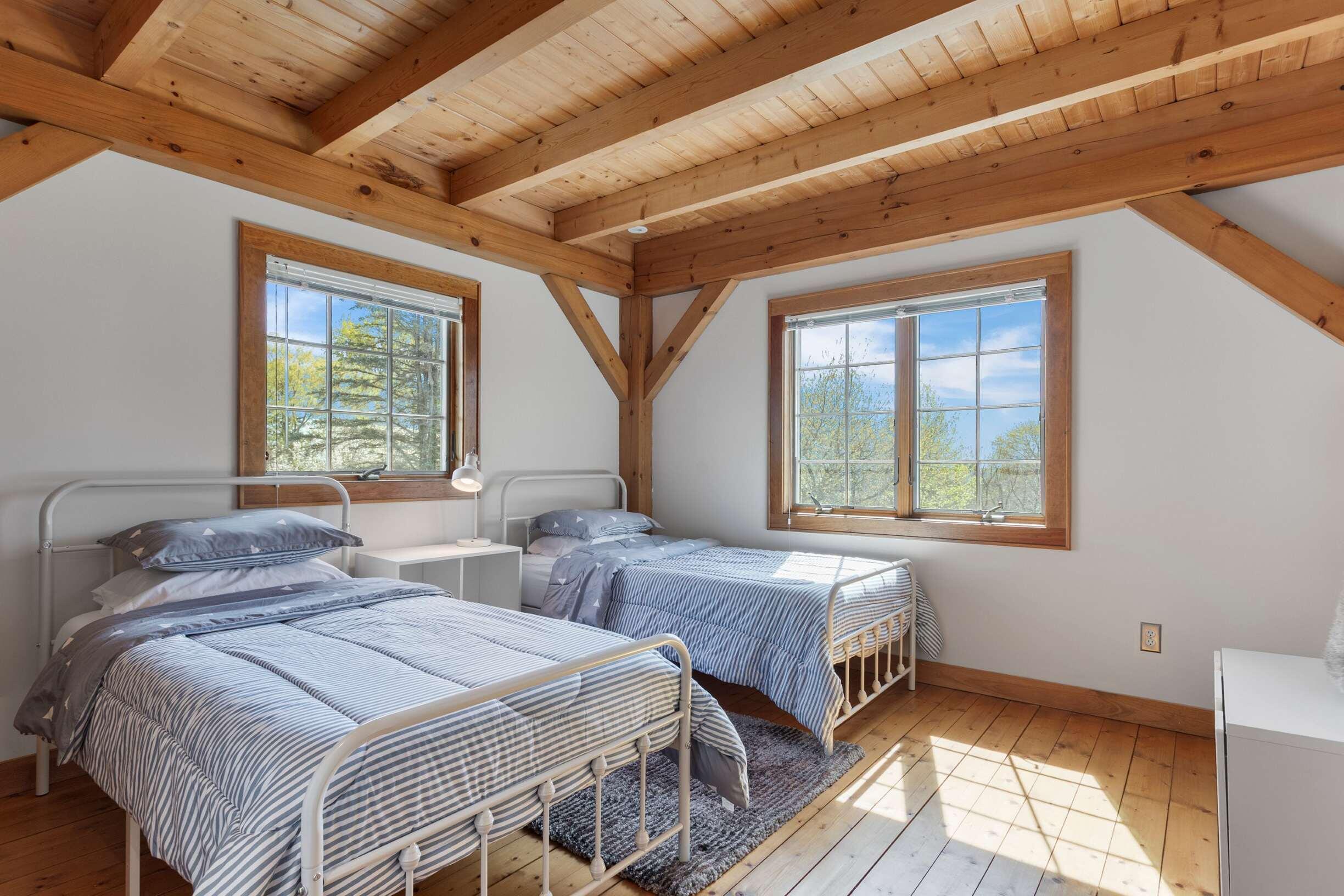 263 Long Sands Road, Unit 2 York, ME 03909 - Photo 24 of 40 Guest room