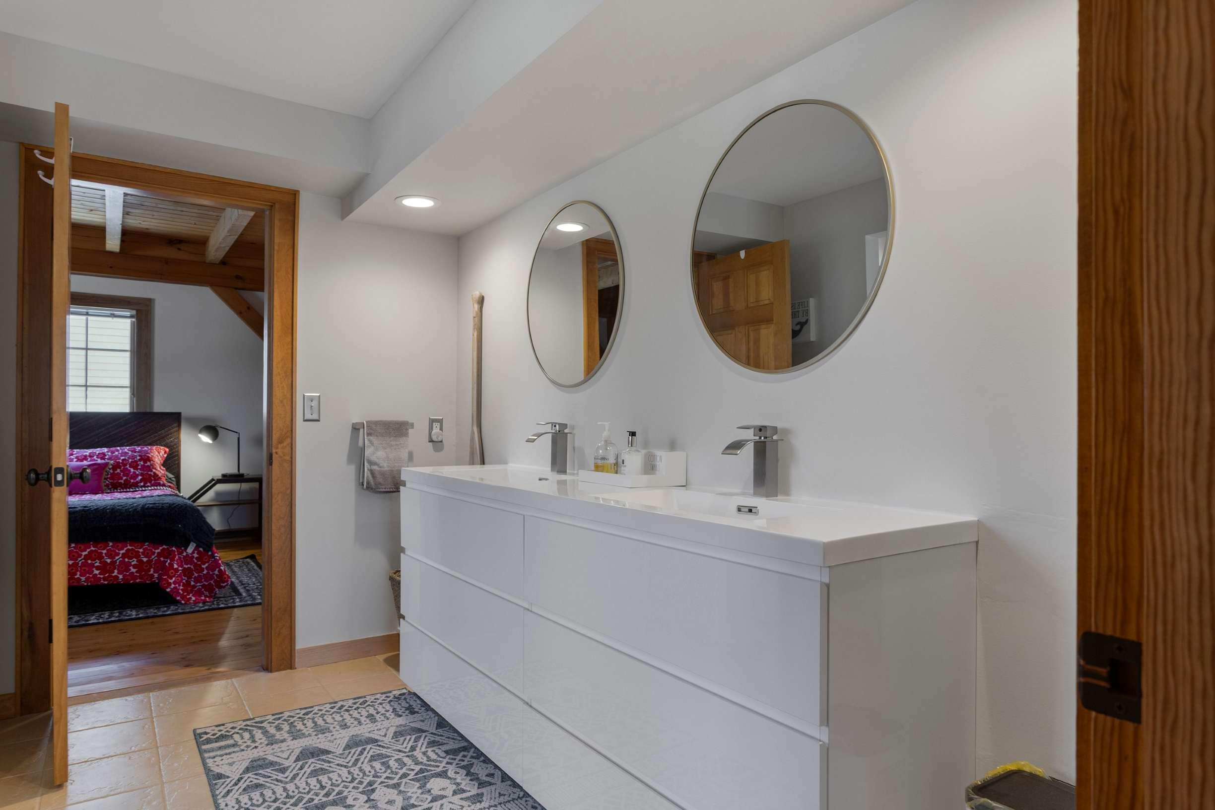 263 Long Sands Road, Unit 2 York, ME 03909 - Photo 29 of 40 Bath