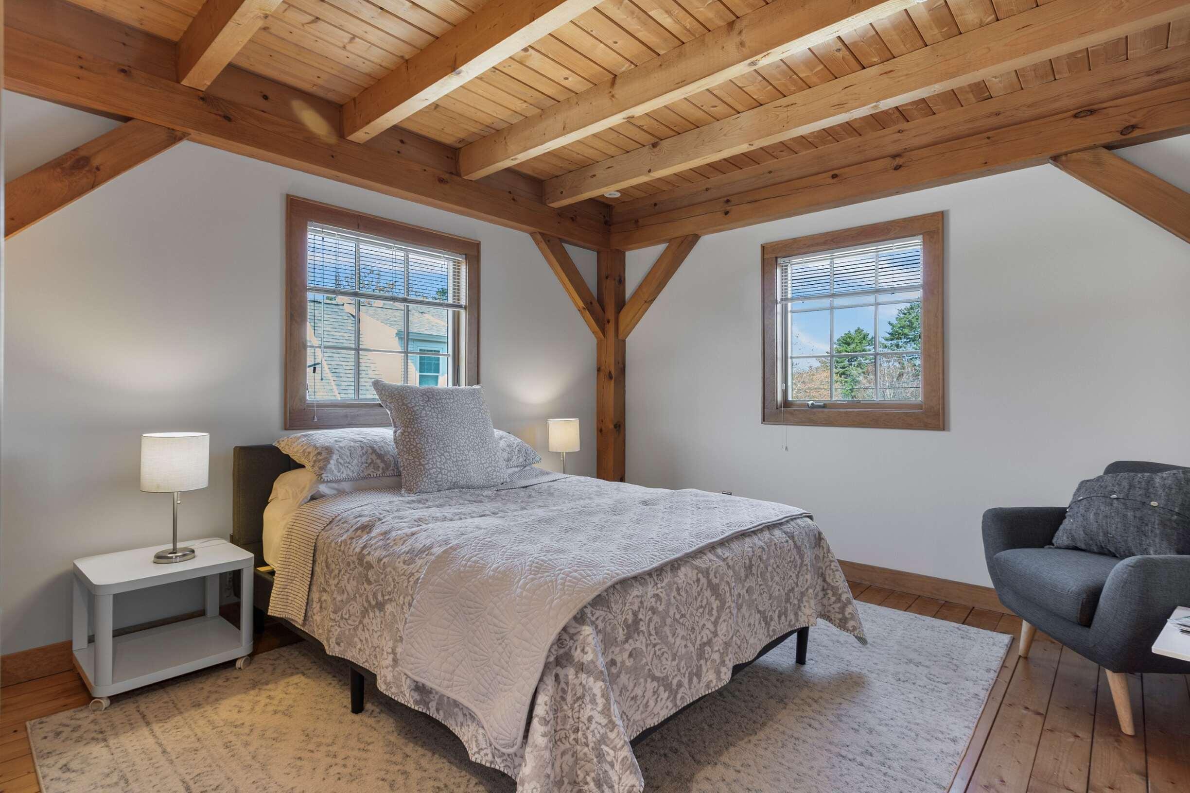 263 Long Sands Road, Unit 2 York, ME 03909 - Photo 31 of 40 Guest Room