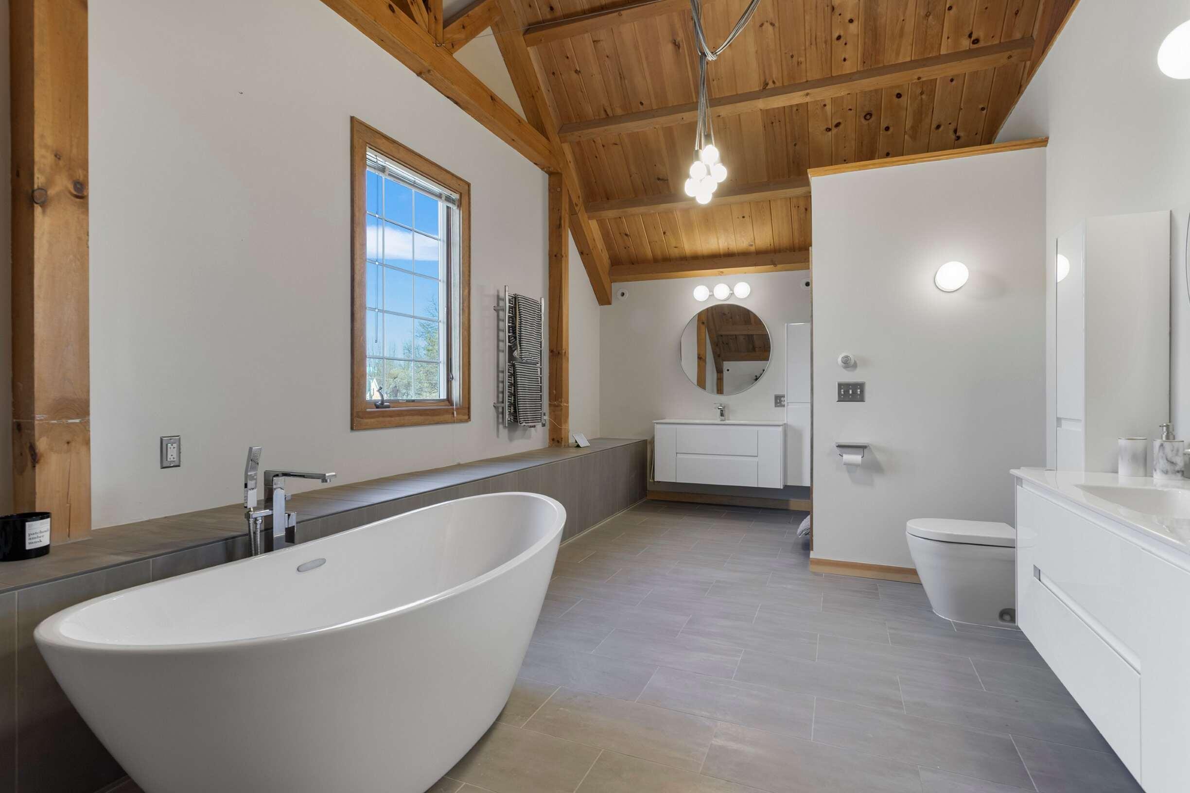 263 Long Sands Road, Unit 2 York, ME 03909 - Photo 36 of 40 Primary bath