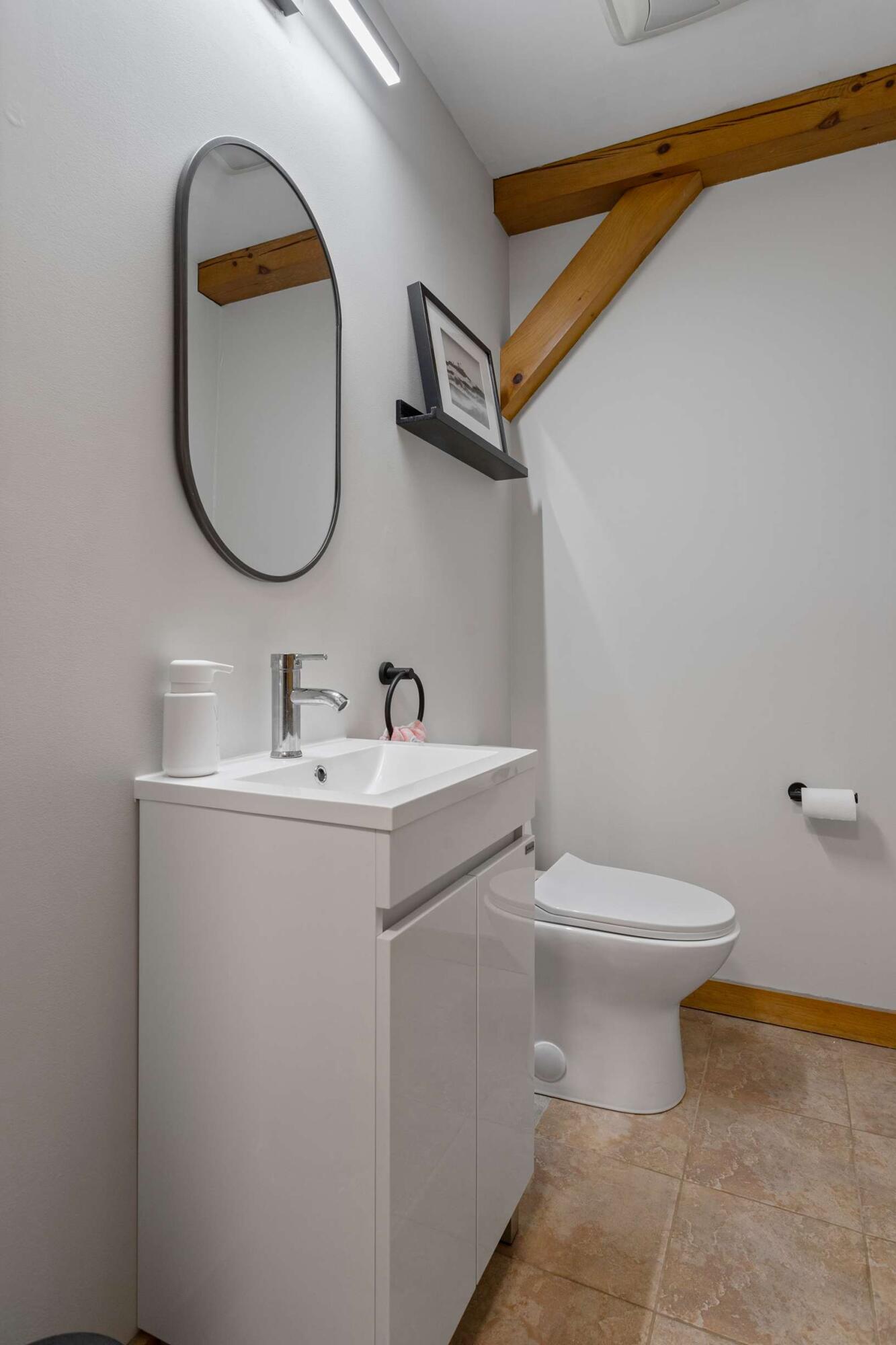 263 Long Sands Road, Unit 2 York, ME 03909 - Photo 38 of 40 1/2 bath