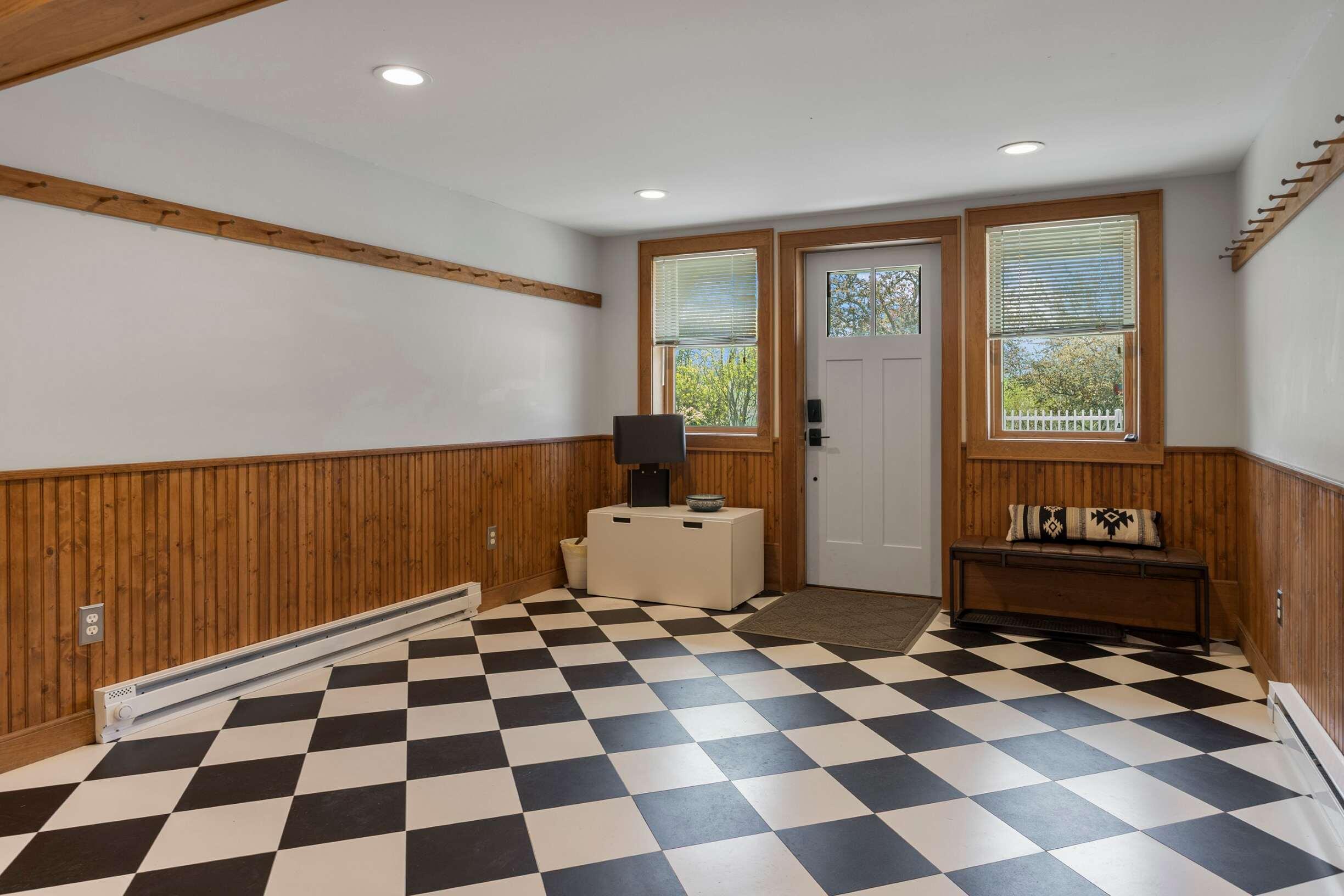 263 Long Sands Road, Unit 2 York, ME 03909 - Photo 40 of 40 Foyer