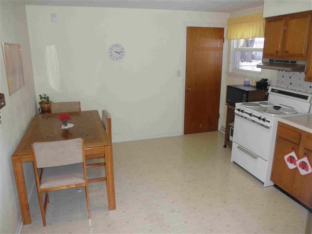 2252 Robin Road Washington, IL 61571 - Photo 3 of 12 Gallery Image 3