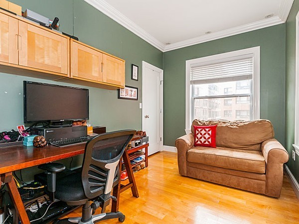 52 Cooper Street, Unit 7 Boston, MA 02113 - Photo 6 of 14 Gallery Image 6