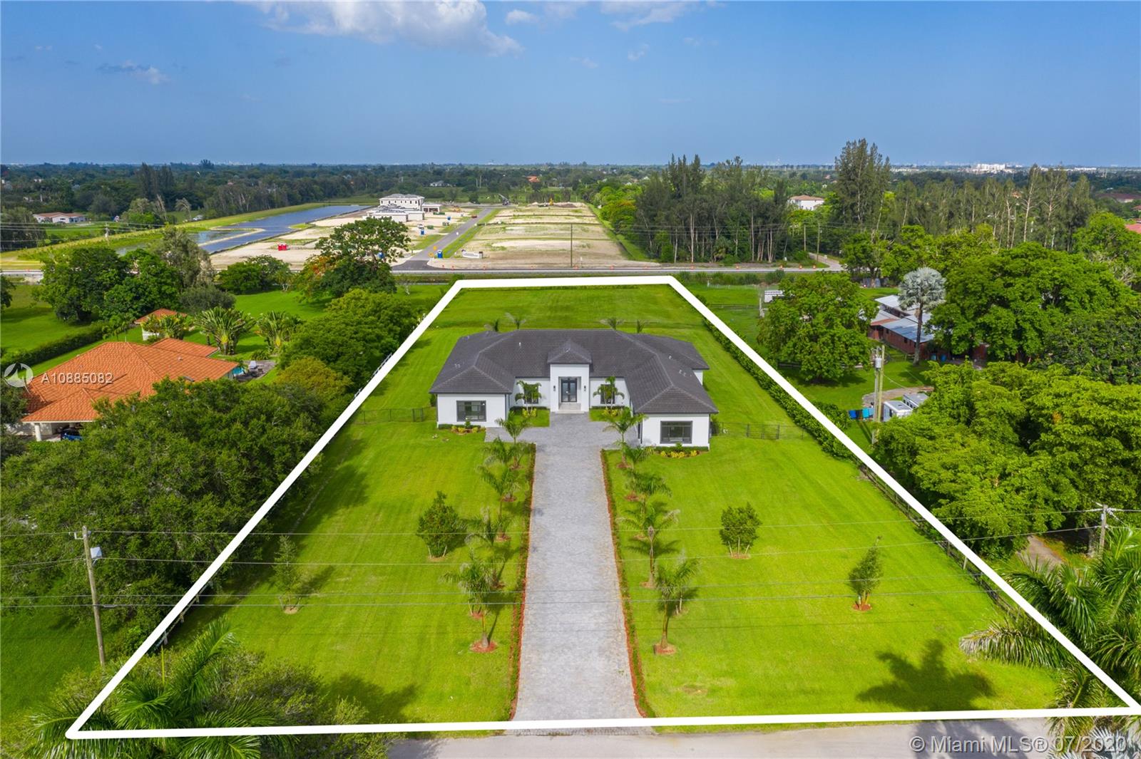 6122 Southwest 173rd Way Southwest Ranches, FL 33331 - Photo 20 of 29 a view of a tennis court