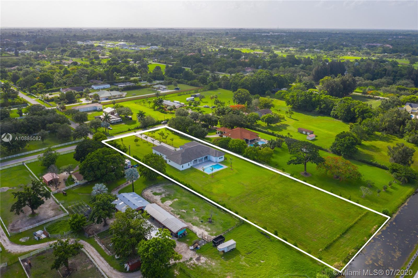 6122 Southwest 173rd Way Southwest Ranches, FL 33331 - Photo 21 of 29 a view of a tennis court