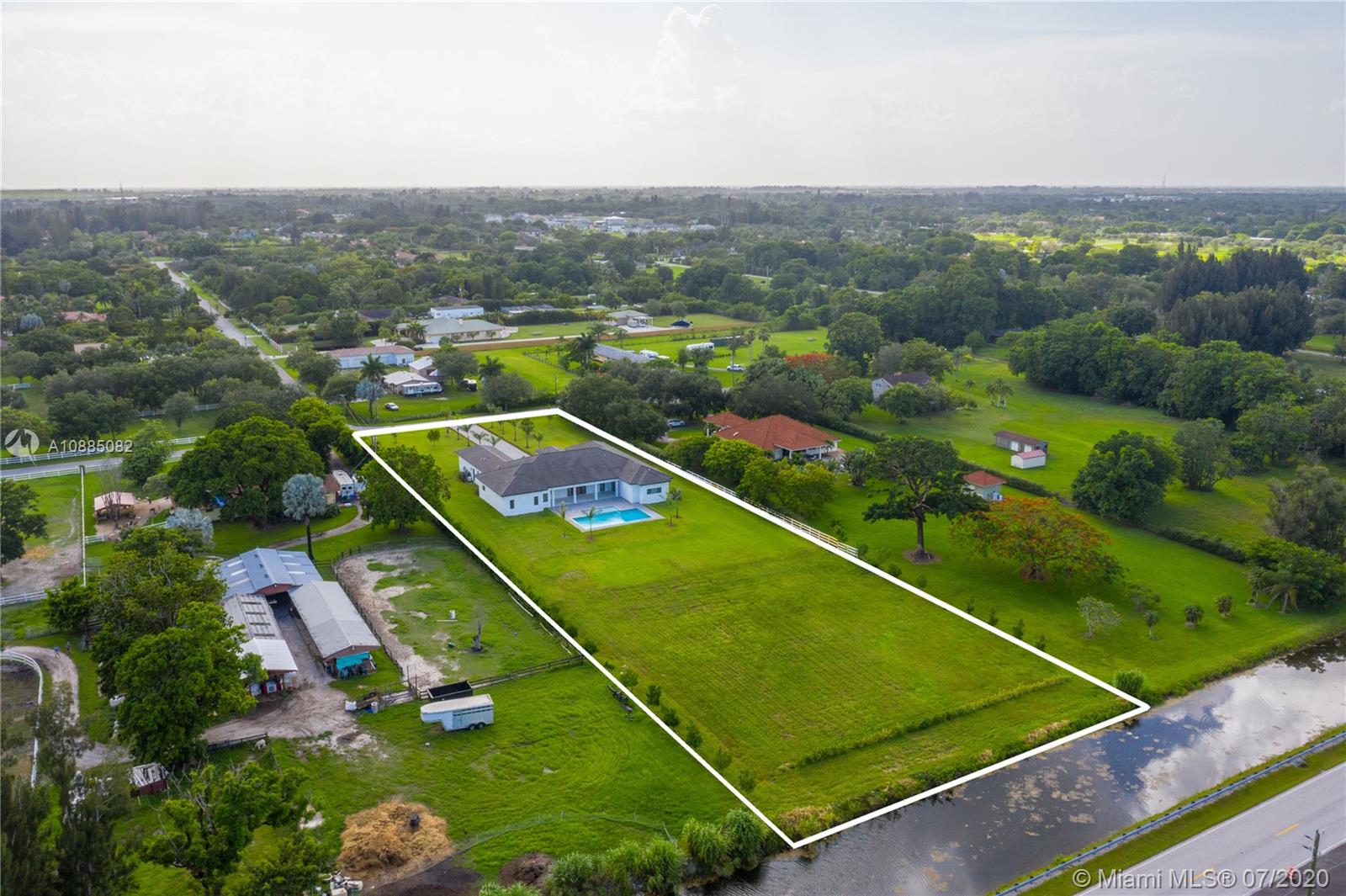 6122 Southwest 173rd Way Southwest Ranches, FL 33331 - Photo 23 of 29 a view of a tennis court