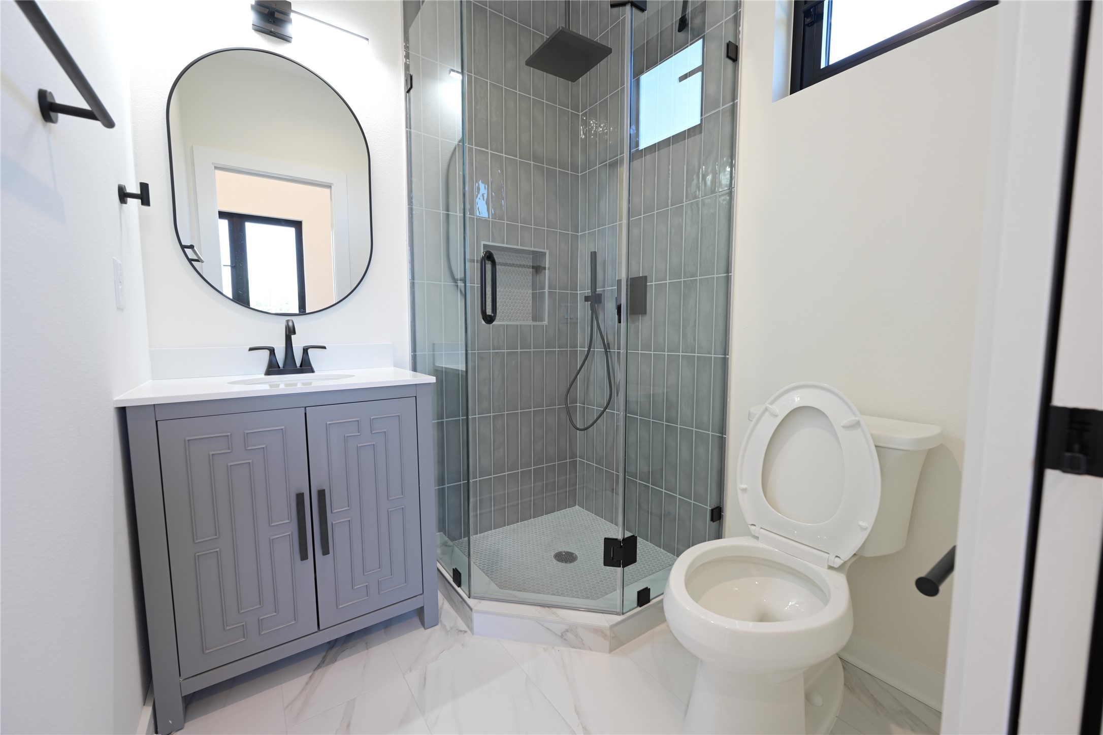 4410 Glomar Avenue, Unit 2 Austin, TX 78721 - Photo 22 of 24