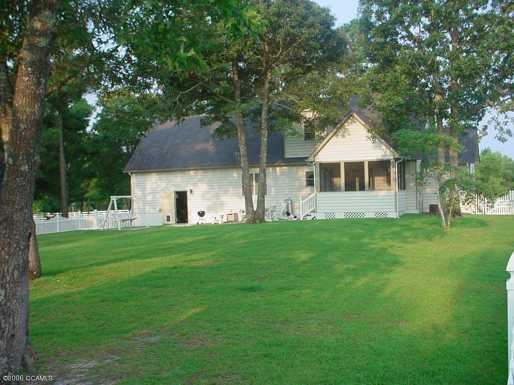 760 West Firetower Road Swansboro, NC 28584 - Photo 2 of 10 back yard