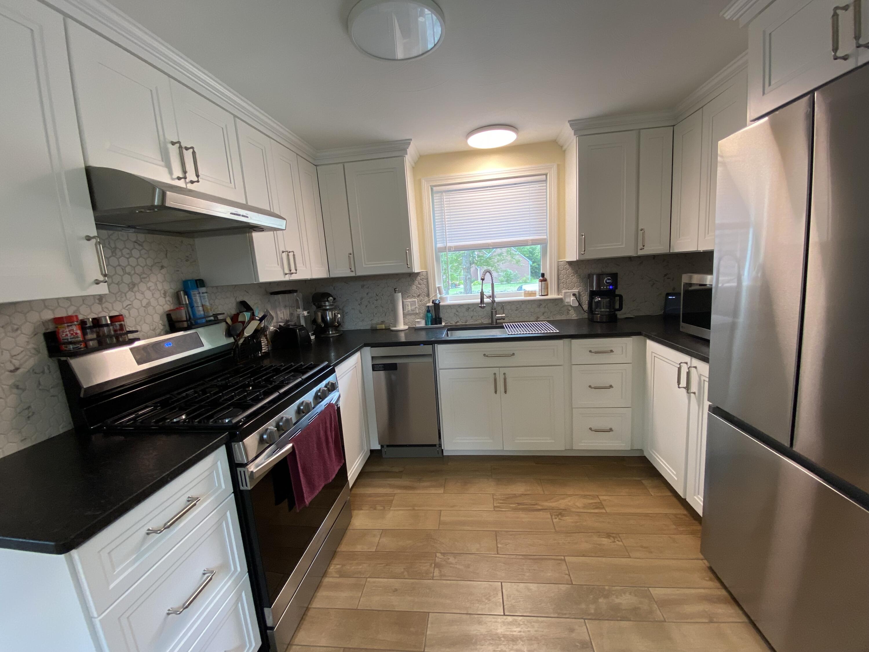 26 Cortland Circle, Unit 26 Bangor, ME 04401 - Photo 9 of 40 IMG_1965