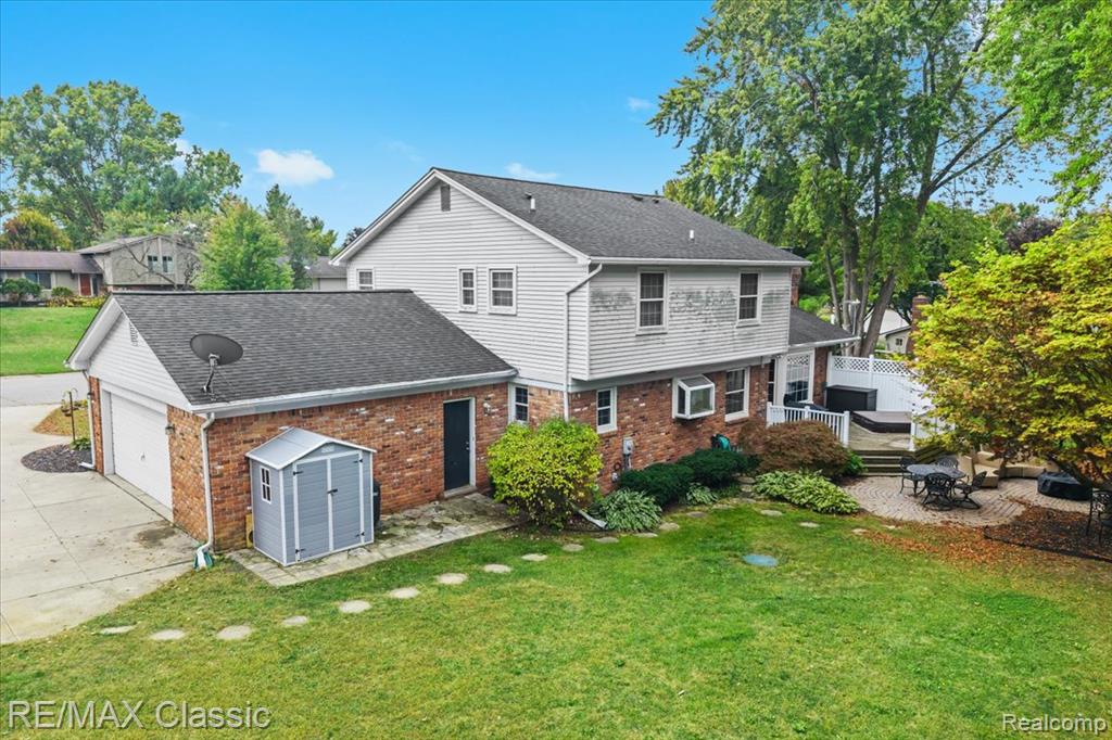 4815 Ravinewood Drive Commerce Township, MI 48382 - Photo 48 of 52