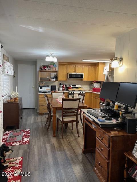 303 South Recker Road Mesa, AZ 85206 - Photo 9 of 28 living room to kithen