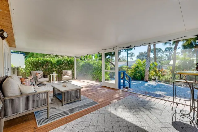 $587,500 | 223 Palmetto Road West, Nokomis, FL 34275