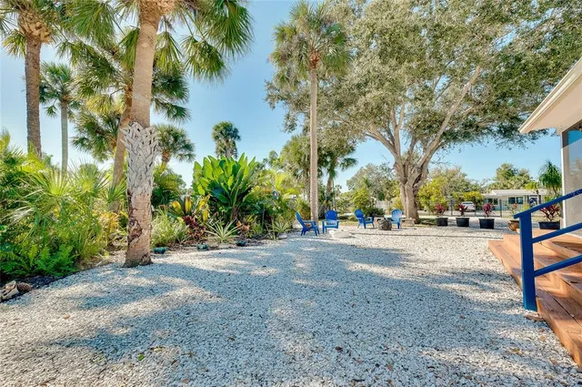 $587,500 | 223 Palmetto Road West, Nokomis, FL 34275