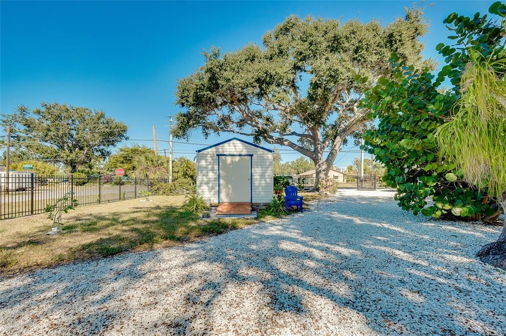 223 Palmetto Road West Nokomis, FL 34275 - Photo 71 of 100