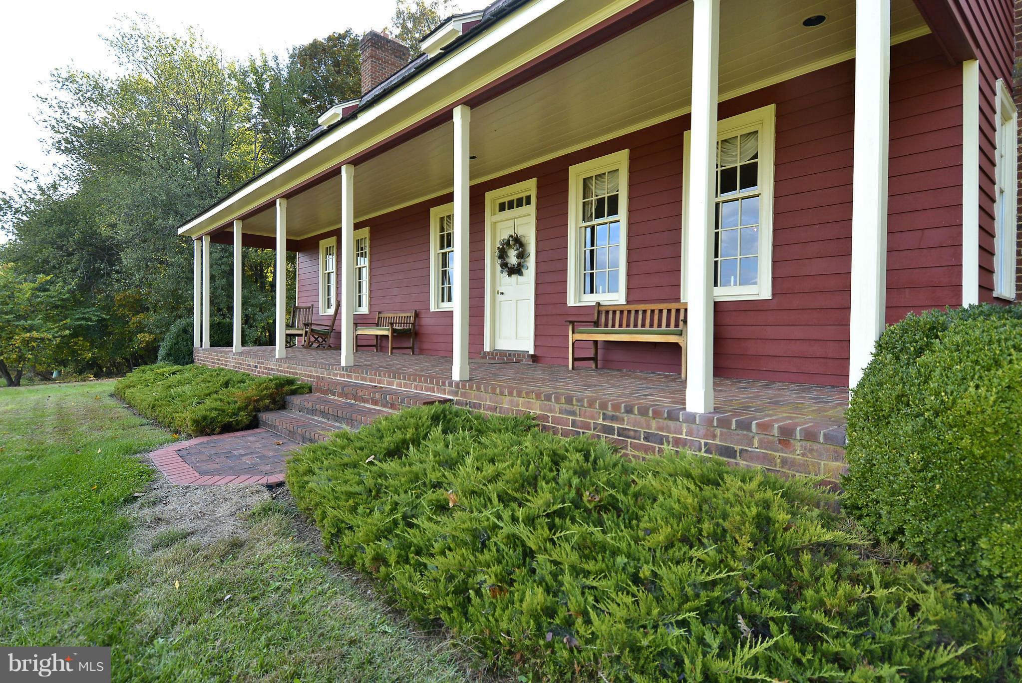 19310 Bucklodge Road Boyds, MD 20841 - Photo 5 of 30 Exterior (Front)