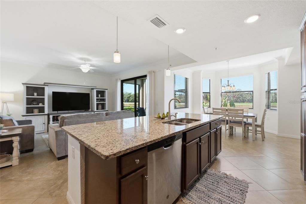 17108 Vardon Terrace, Unit 103 Lakewood Ranch, FL 34211 - Photo 14 of 62