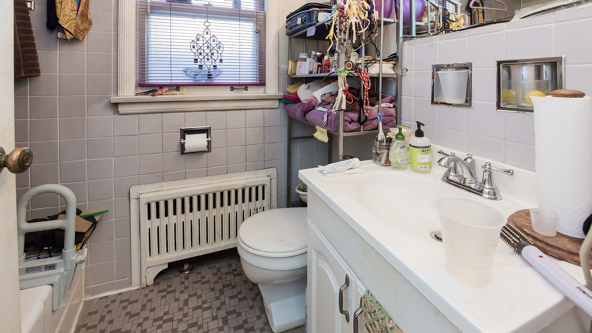 2203 Central Street, Unit 2 Evanston, IL 60201 - Photo 9 of 16