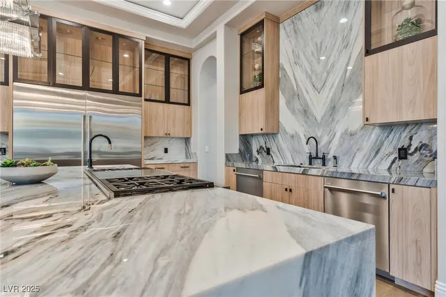 $9,990,000 | 5 Wood Creek Court, Las Vegas, NV 89141