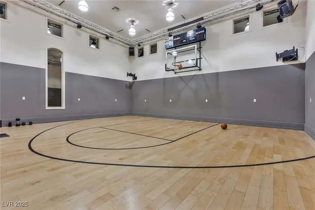 $9,990,000 | 5 Wood Creek Court, Las Vegas, NV 89141