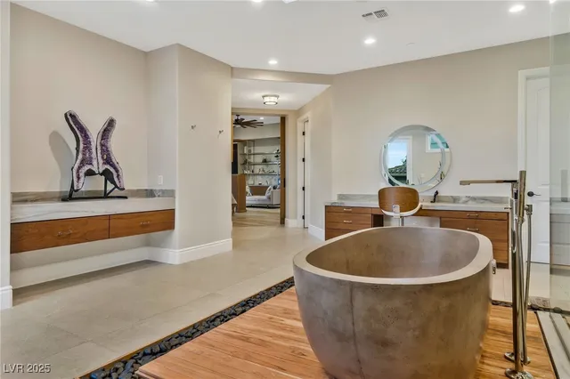 $9,990,000 | 5 Wood Creek Court, Las Vegas, NV 89141