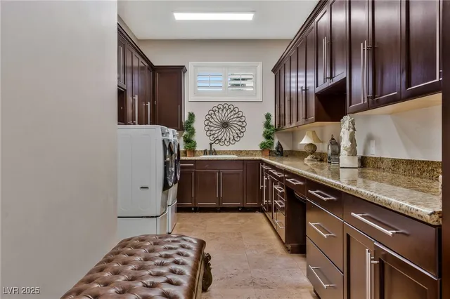 $9,990,000 | 5 Wood Creek Court, Las Vegas, NV 89141