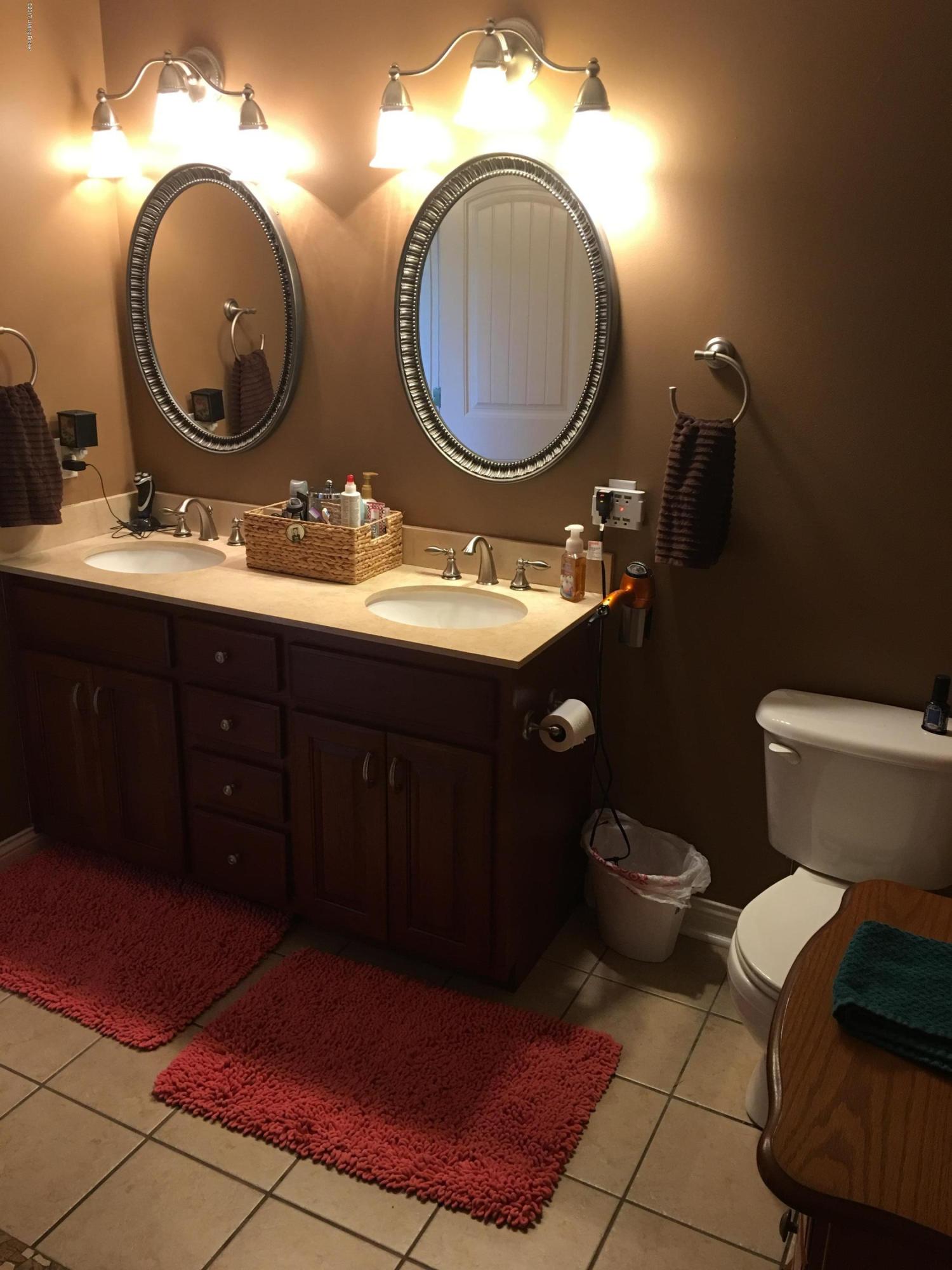 620 Hickory Ridge Road Mount Eden, KY 40046 - Photo 6 of 24 Huge Master Bath with Jacuzzi Tub
