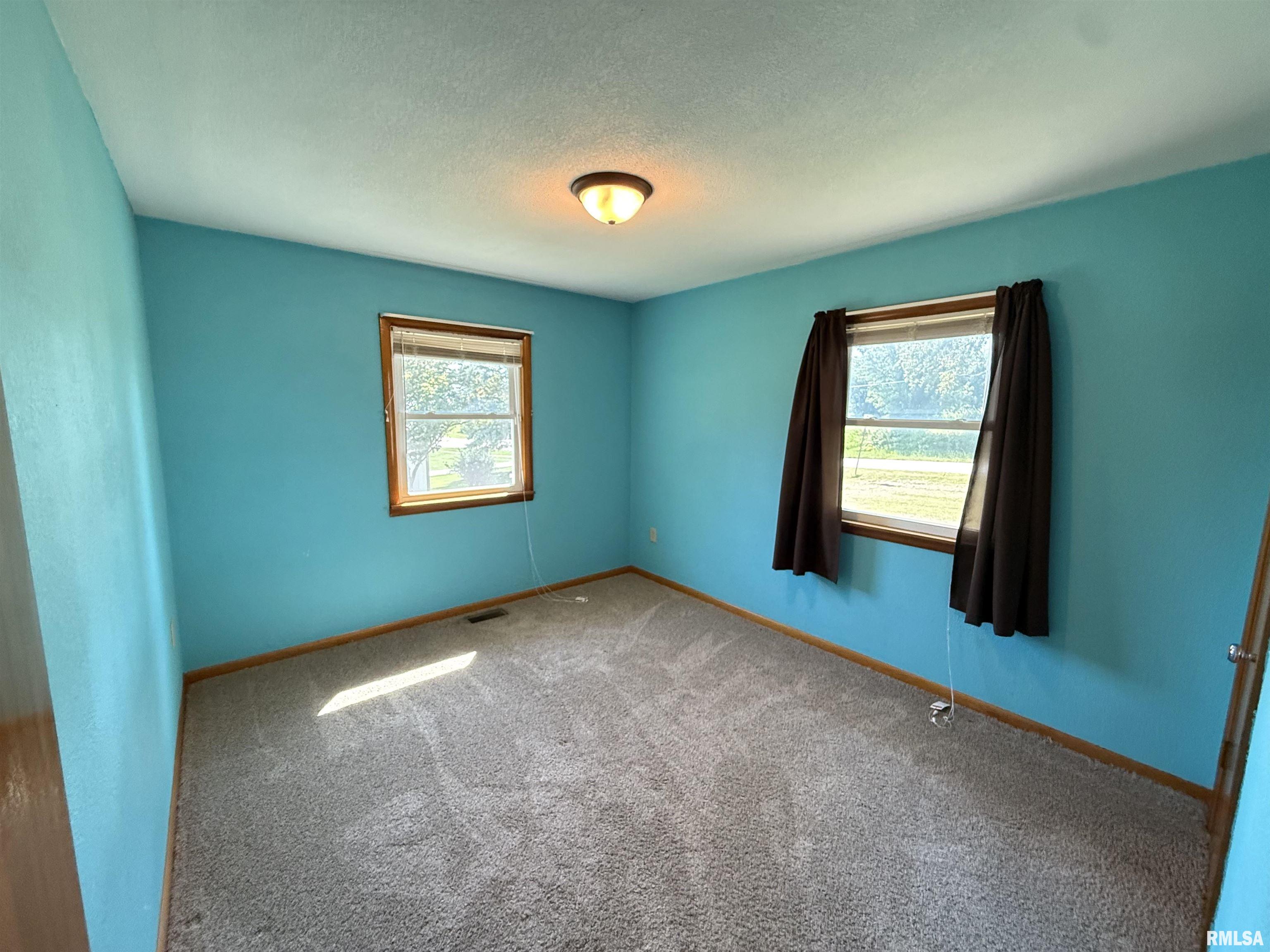 3509 Ellington Road Quincy, IL 62305 - Photo 7 of 24 Gallery Image 7