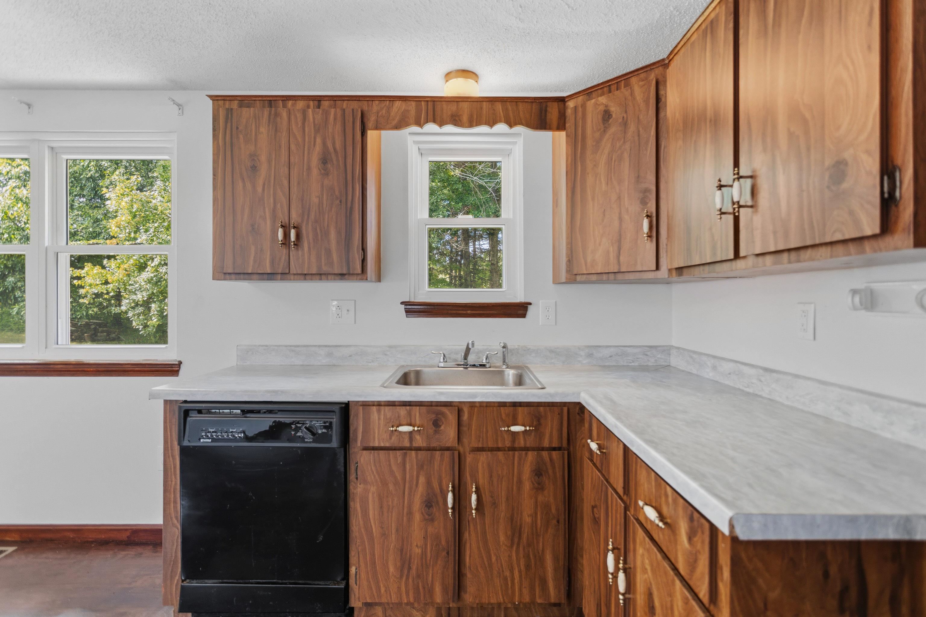31 L Juniper Road Derry, NH 03038 - Photo 20 of 43 Gallery Image 20