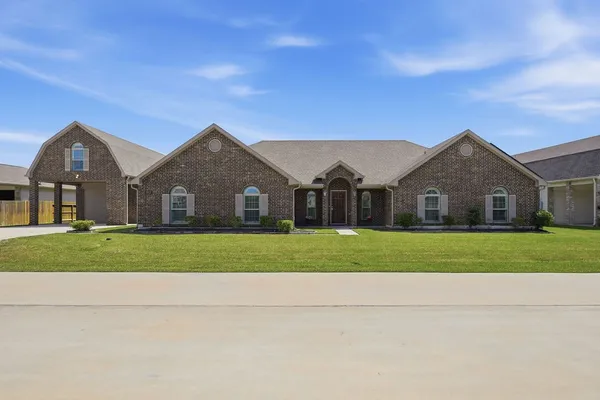$629,900 | 3615 East Cape Road, League City, TX 77573