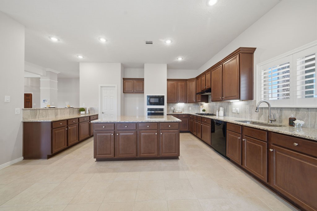 3615 East Cape Road League City, TX 77573 - Photo 15 of 50