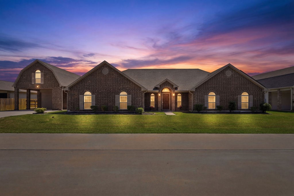 3615 East Cape Road League City, TX 77573 - Photo 2 of 50
