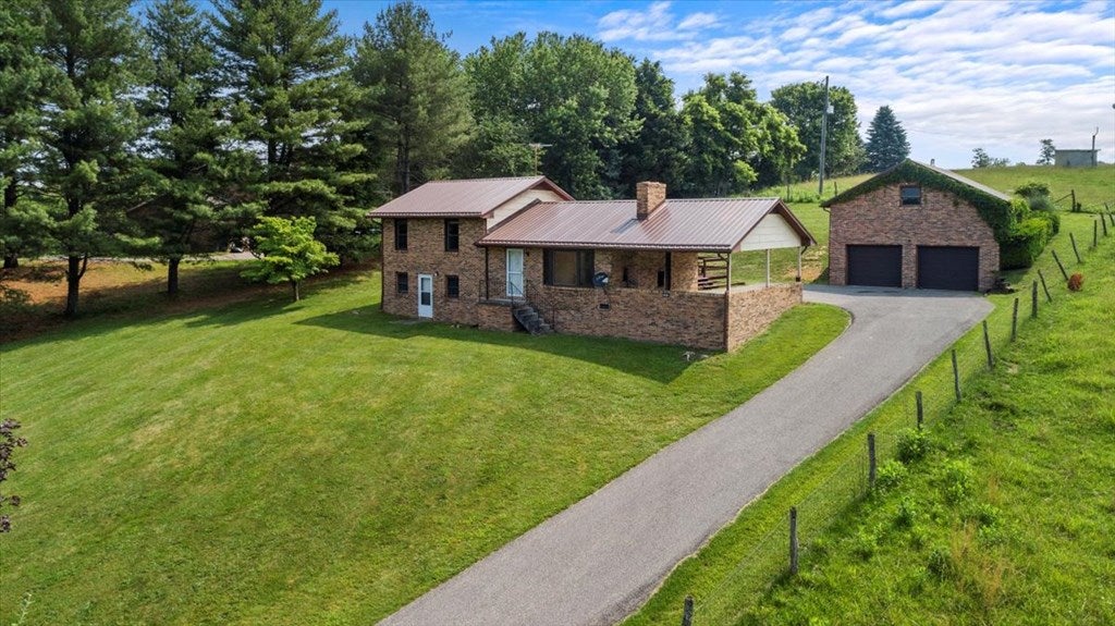 4498 Shelburne Road Radford, VA 24141 - Photo 8 of 64 Gallery Image 8