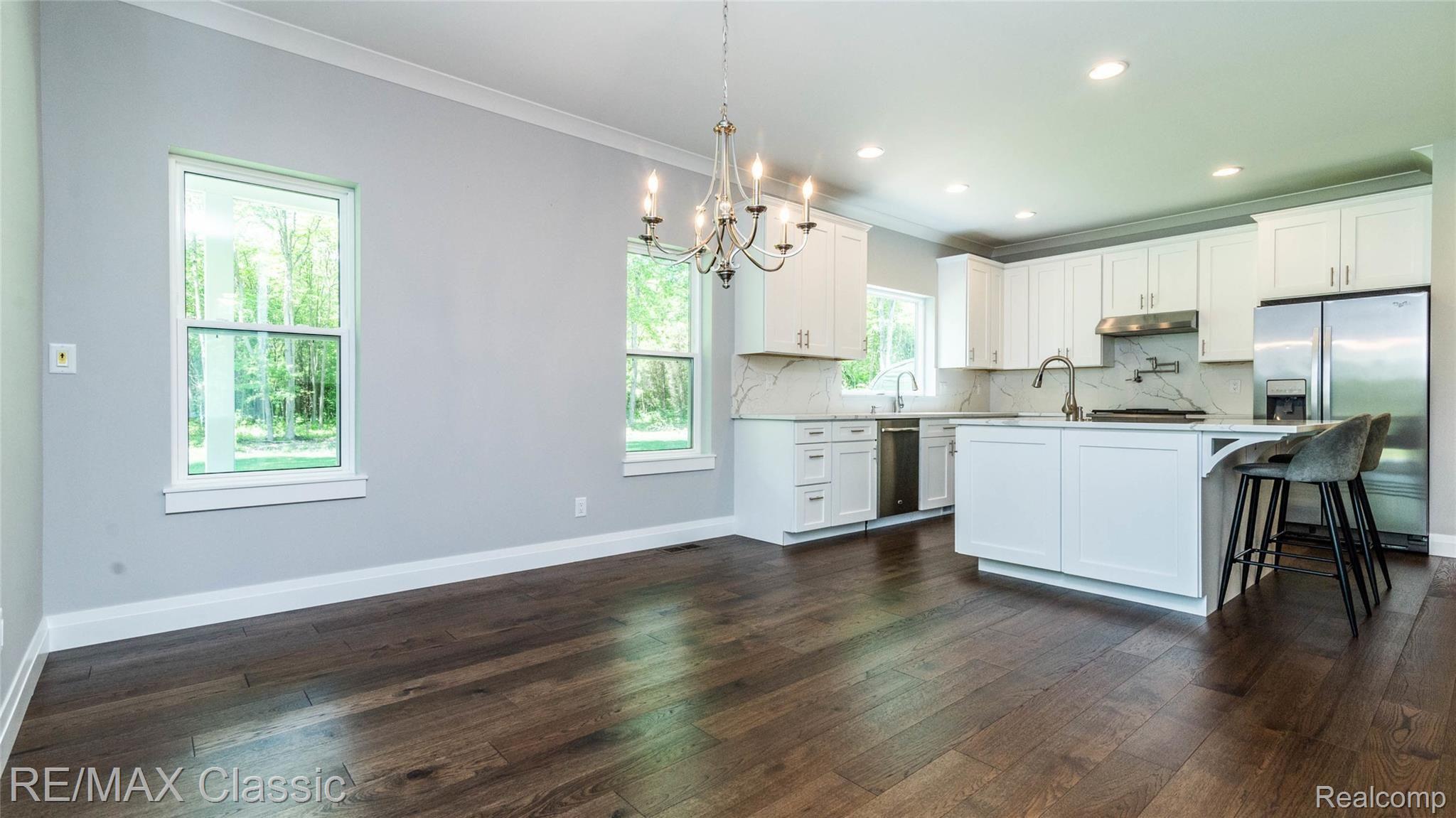 24084 Karr Road Belleville, MI 48111 - Photo 29 of 94 031_12.jpg
