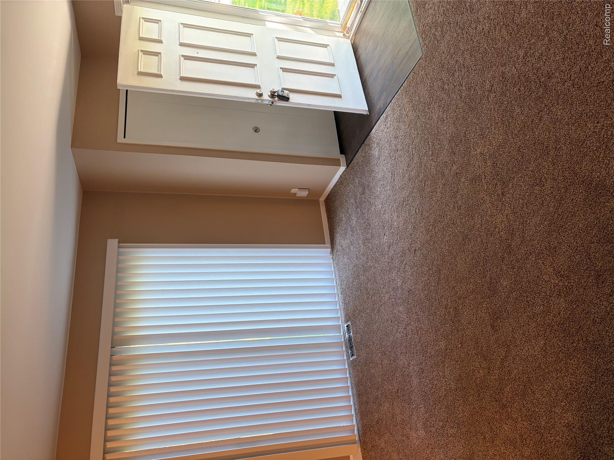 23656 North Rockledge Novi, MI 48375 - Photo 4 of 15 Living 2.jpeg