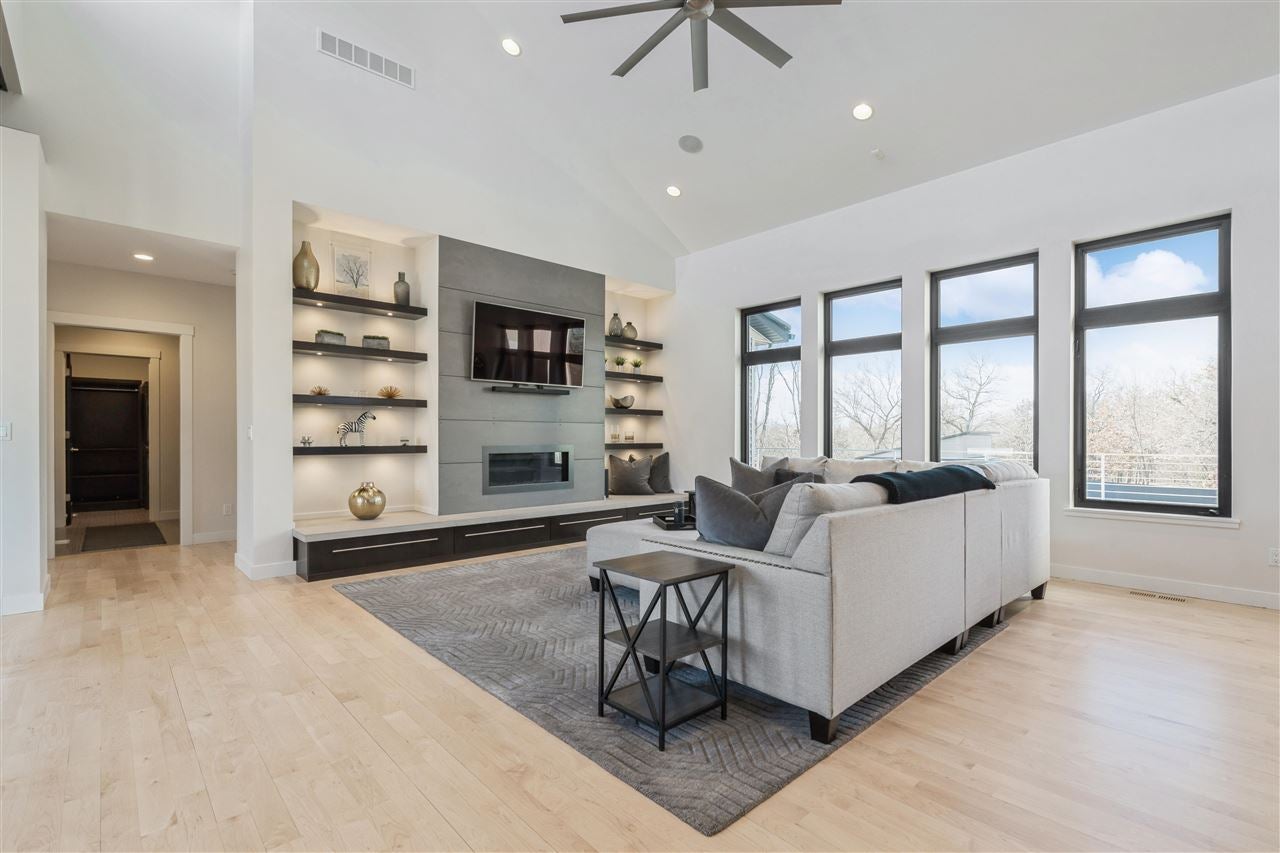 1350 Spring Ridge Court Northeast Swisher, IA 52338 - Photo 3 of 39 Gallery Image 3