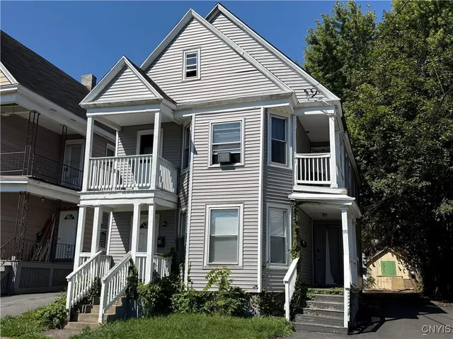 $189,900 | 930 Brayton Park Place, Utica, NY 13502