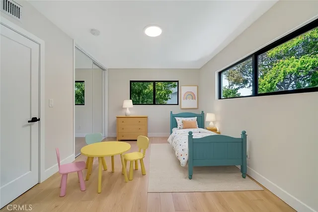 $1,299,000 | 19434 Calvert Street, Tarzana, CA 91335