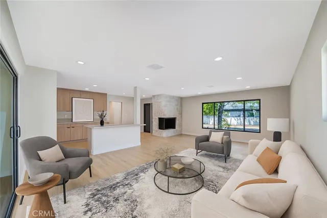 $1,299,000 | 19434 Calvert Street, Tarzana, CA 91335