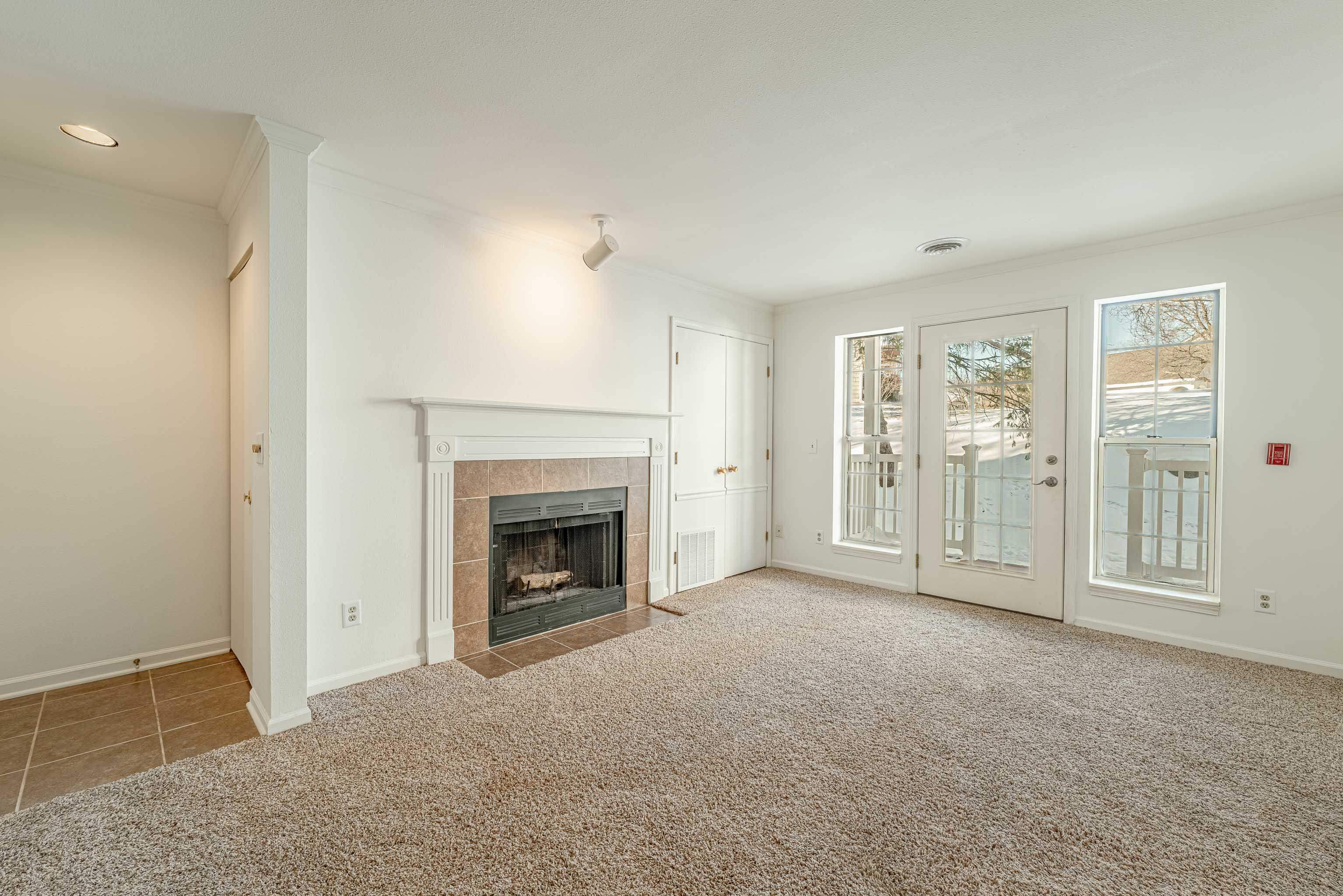 13 Captains Court, Unit 3 Madison, WI 53719 - Photo 3 of 32