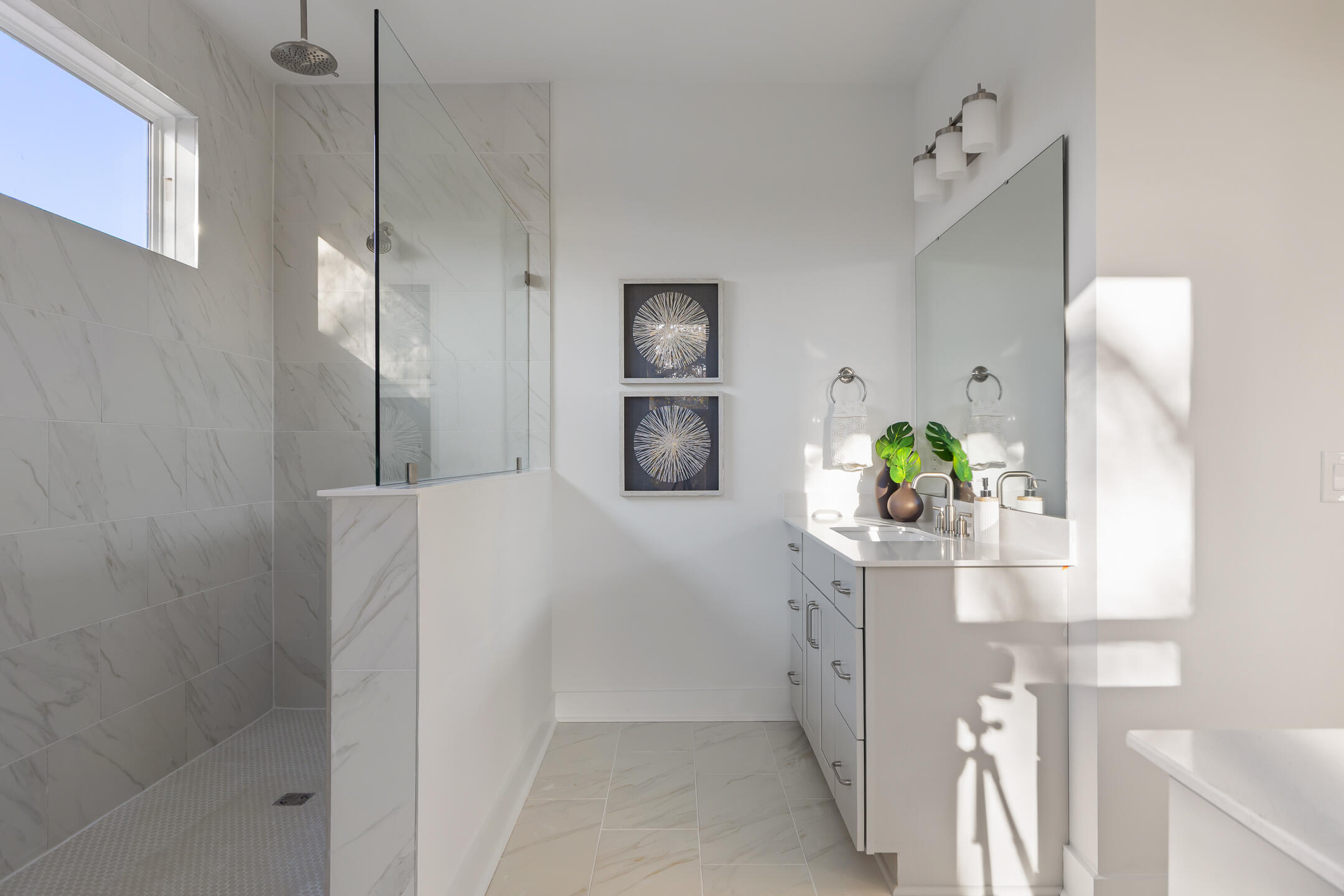 1340 Lucinda Street Mount Pleasant, SC 29466 - Photo 12 of 19 Primary Bathroom