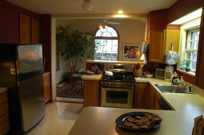 306 Strathmore Road Lexington, KY 40505 - Photo 11 of 16 KITCHEN, showing the "Top of the Line" s