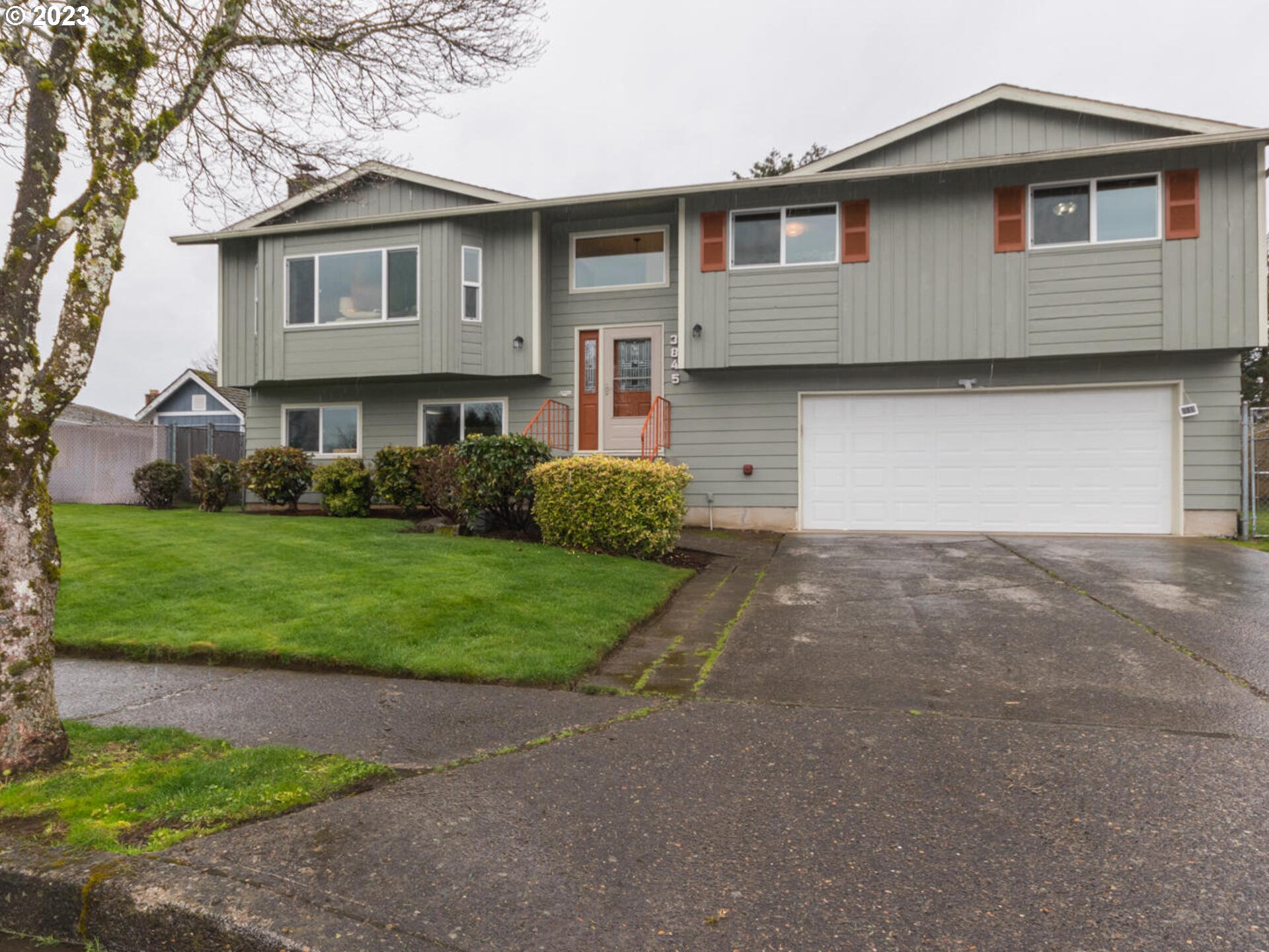 3845 Northeast Rene Avenue Gresham, OR 97030 - Photo 1 of 32 Gallery Image 1