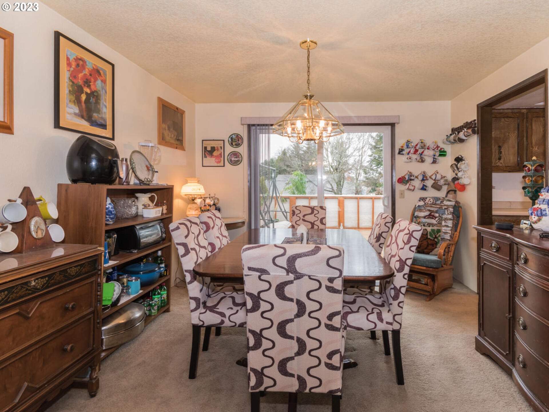 3845 Northeast Rene Avenue Gresham, OR 97030 - Photo 8 of 32 Gallery Image 8