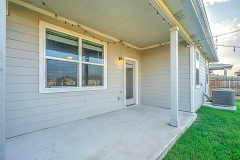 $2,300 | 4613 Tully Drive, Pflugerville, TX 78660