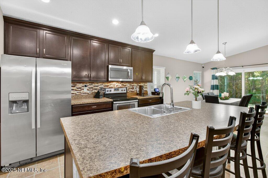 2019 Patriot Ridge Road Jacksonville, FL 32221 - Photo 18 of 46 Kitchen - Island