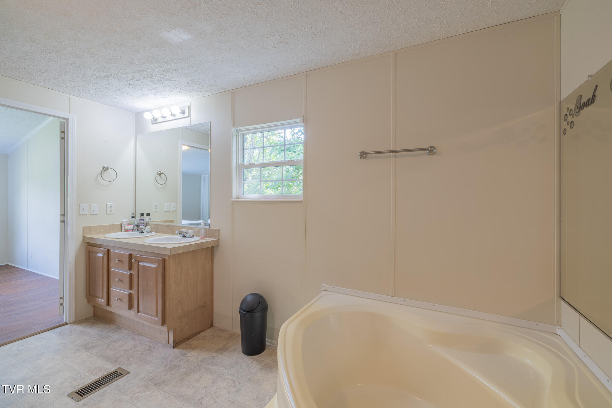 1070 Bill Martin Road Afton, TN 37616 - Photo 13 of 33 1R9A5745-HDR