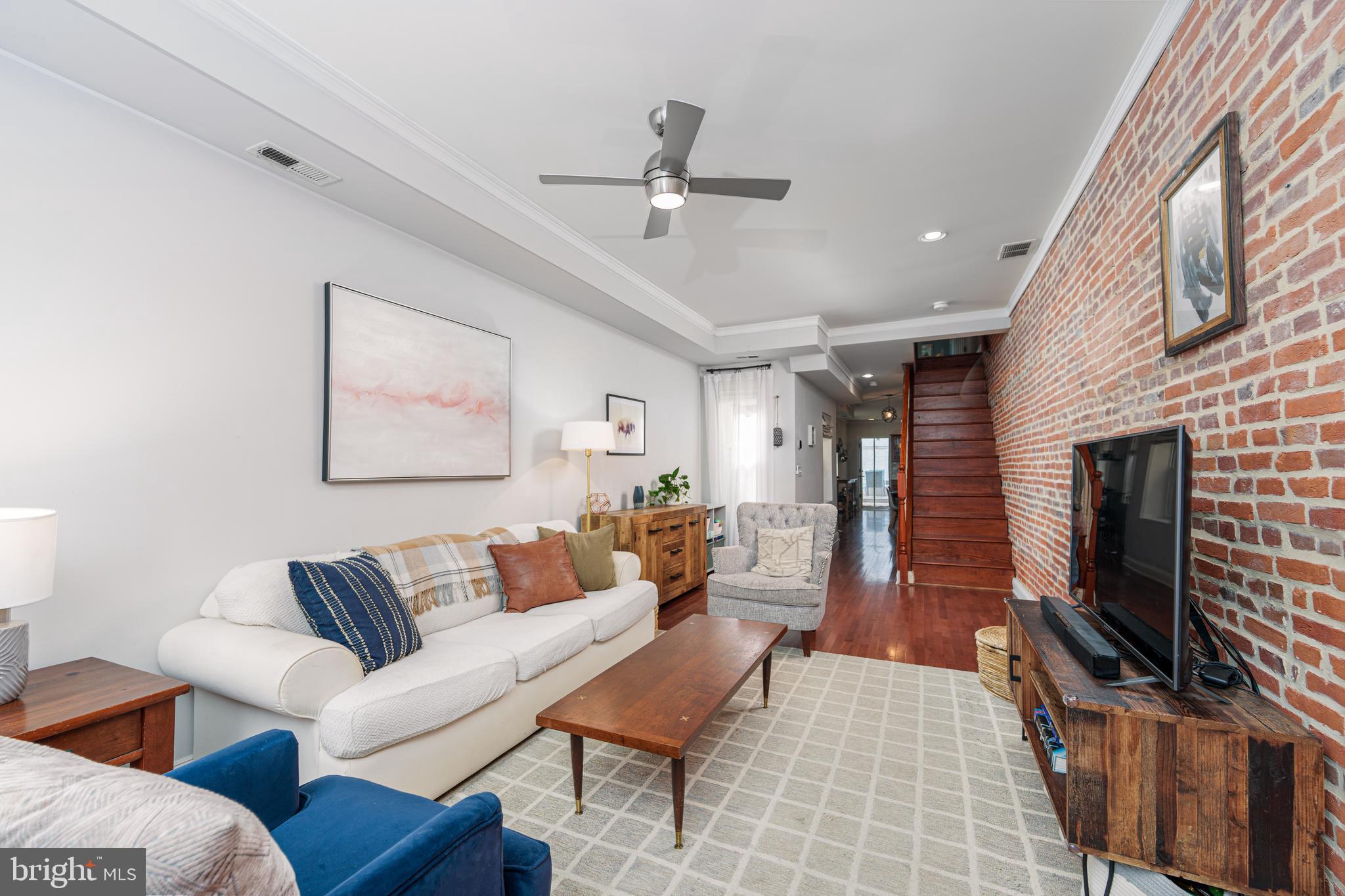 1246 William Street Baltimore, MD 21230 - Photo 1 of 45 Living room