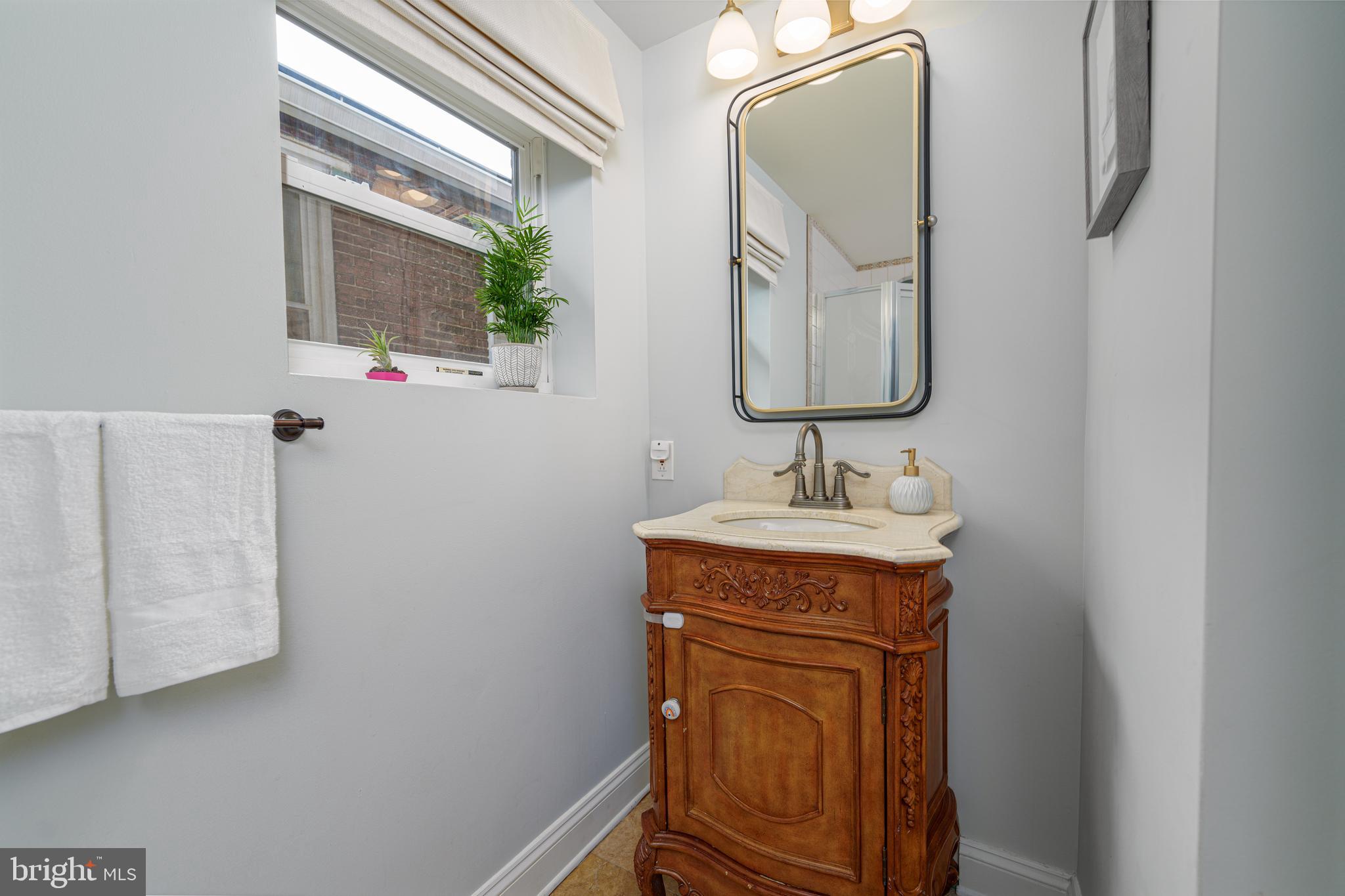 1246 William Street Baltimore, MD 21230 - Photo 20 of 45 2nd floor full bath