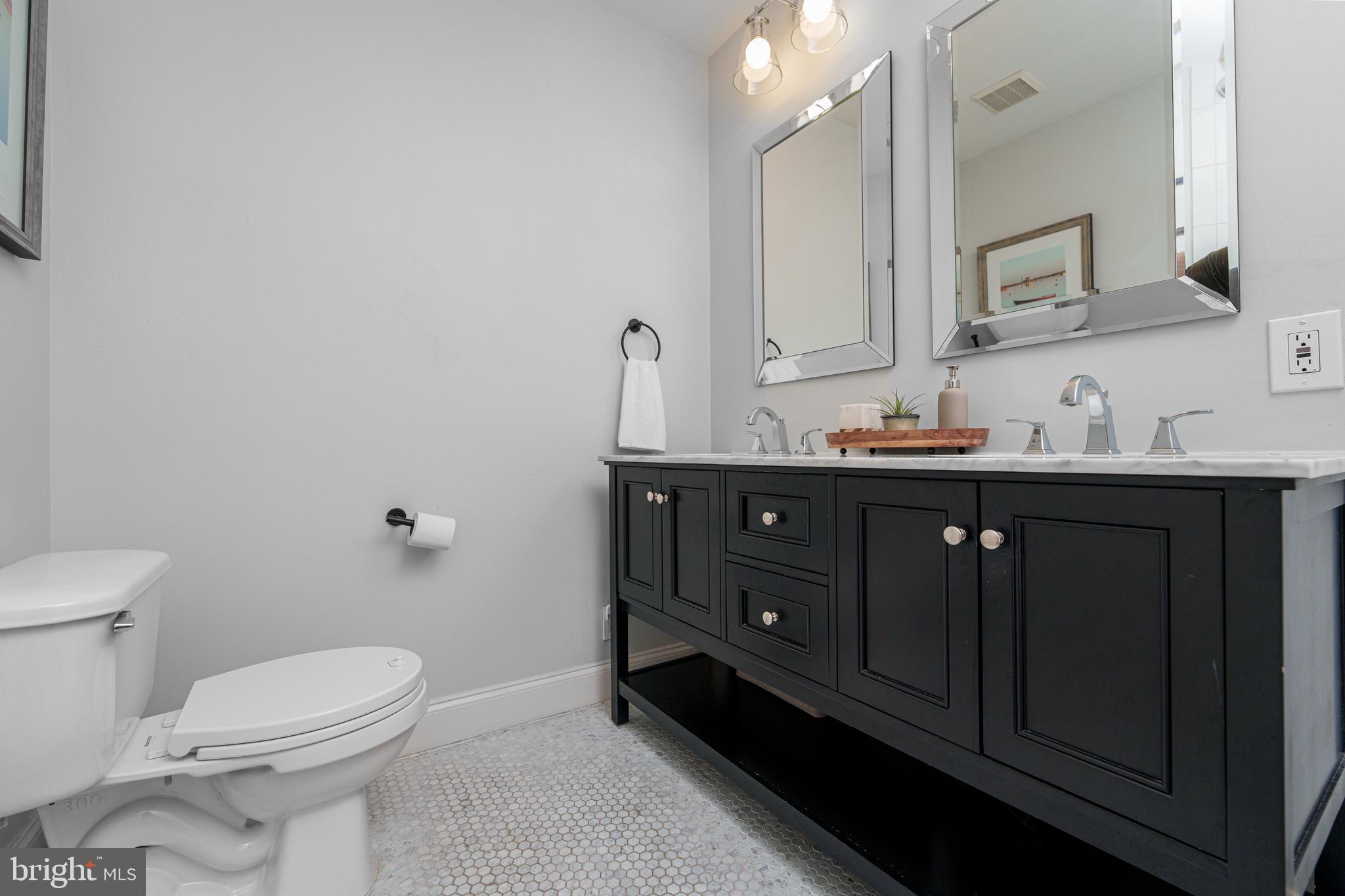 1246 William Street Baltimore, MD 21230 - Photo 34 of 45 3rd floor en suite bath